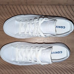All White Converse All Stars Lows Women's Size 7 Unisex shoe
